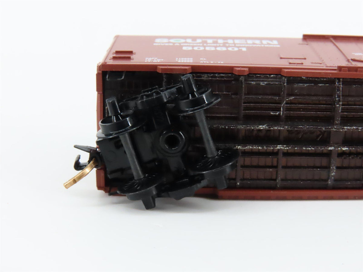 N Scale Kadee Micro-Trains MTL 21100 SOU Southern 40&#39; Plug Door Box Car #505601