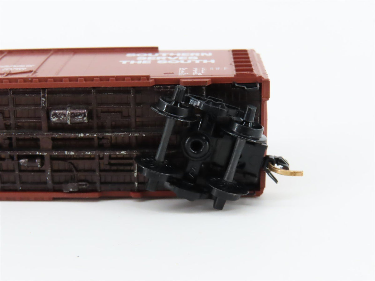 N Scale Kadee Micro-Trains MTL 21100 SOU Southern 40&#39; Plug Door Box Car #505601