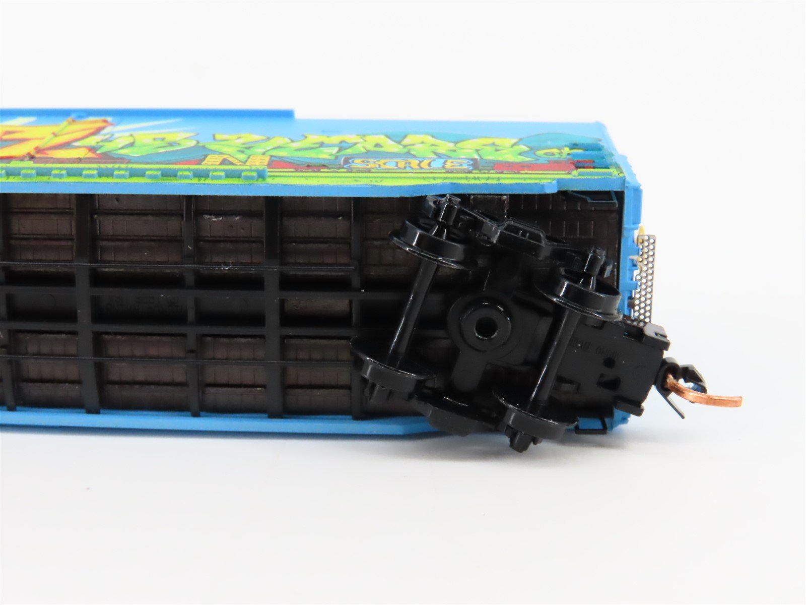 N Scale Micro-Trains MTL 18100030 MTLX 45th Anniversary Box Car #2017w/ Graffiti