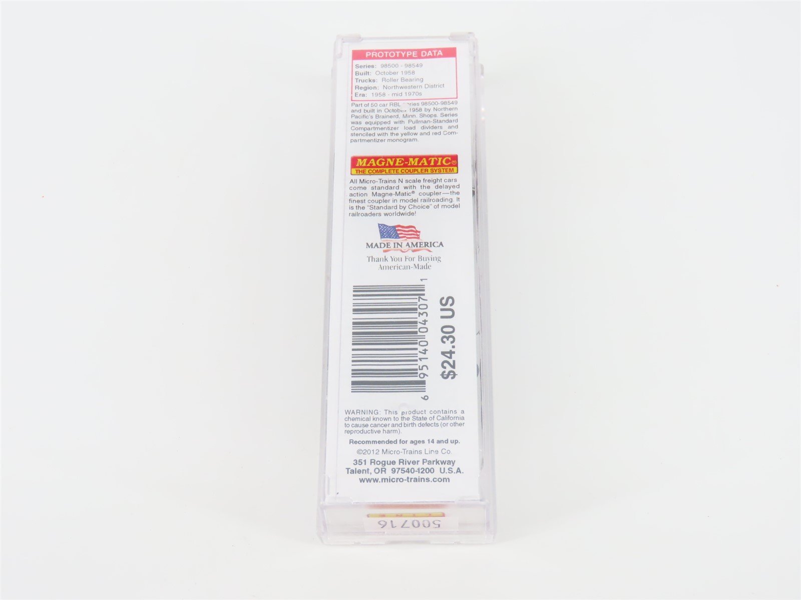 N Micro-Trains MTL 02100170 NP Northern Pacific 40' Plug Door Box Car #98522