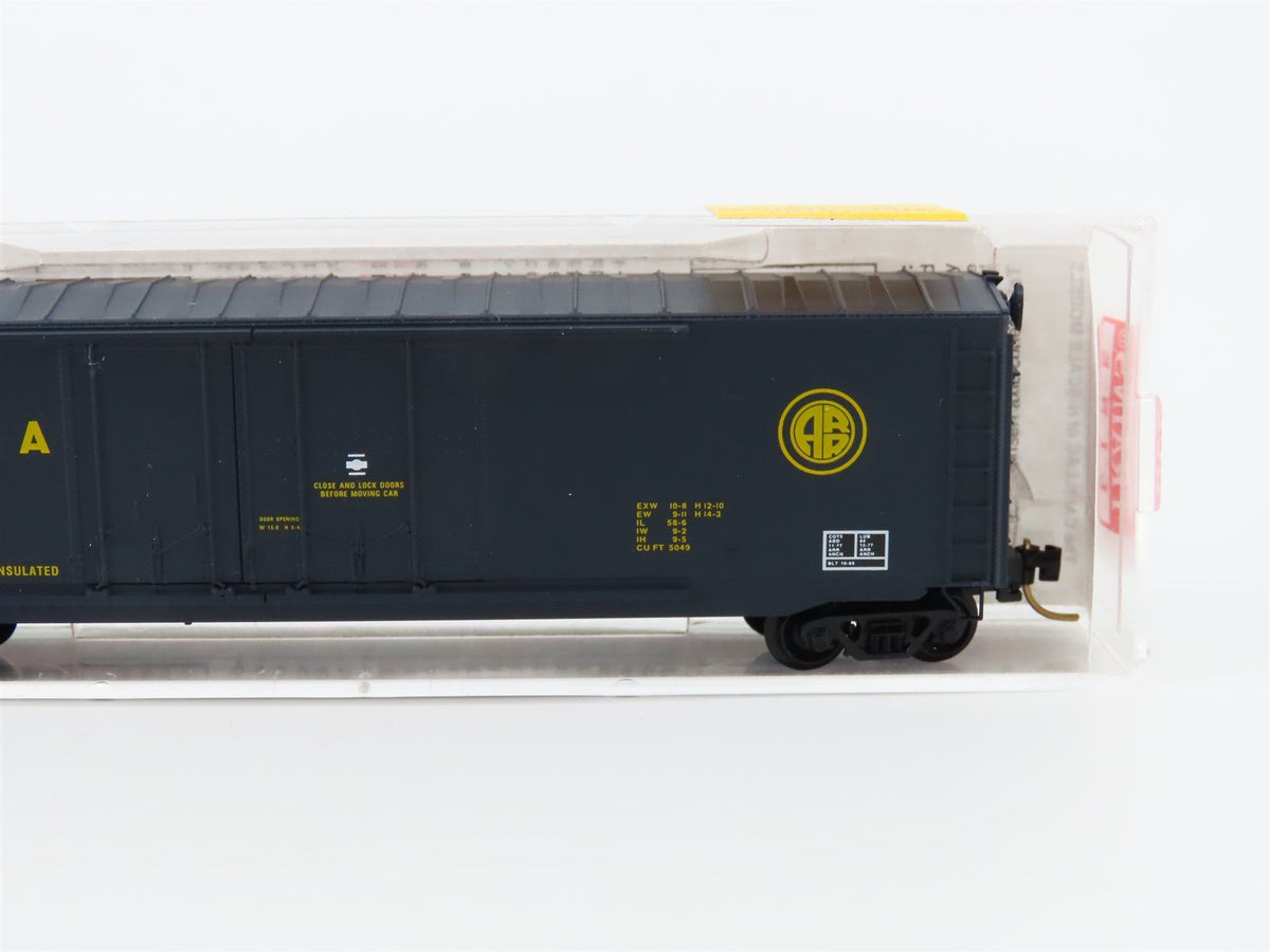 N Scale Micro-Trains MTL 75010 ARR Alaska Railroad 50&#39; Standard Box Car #10812