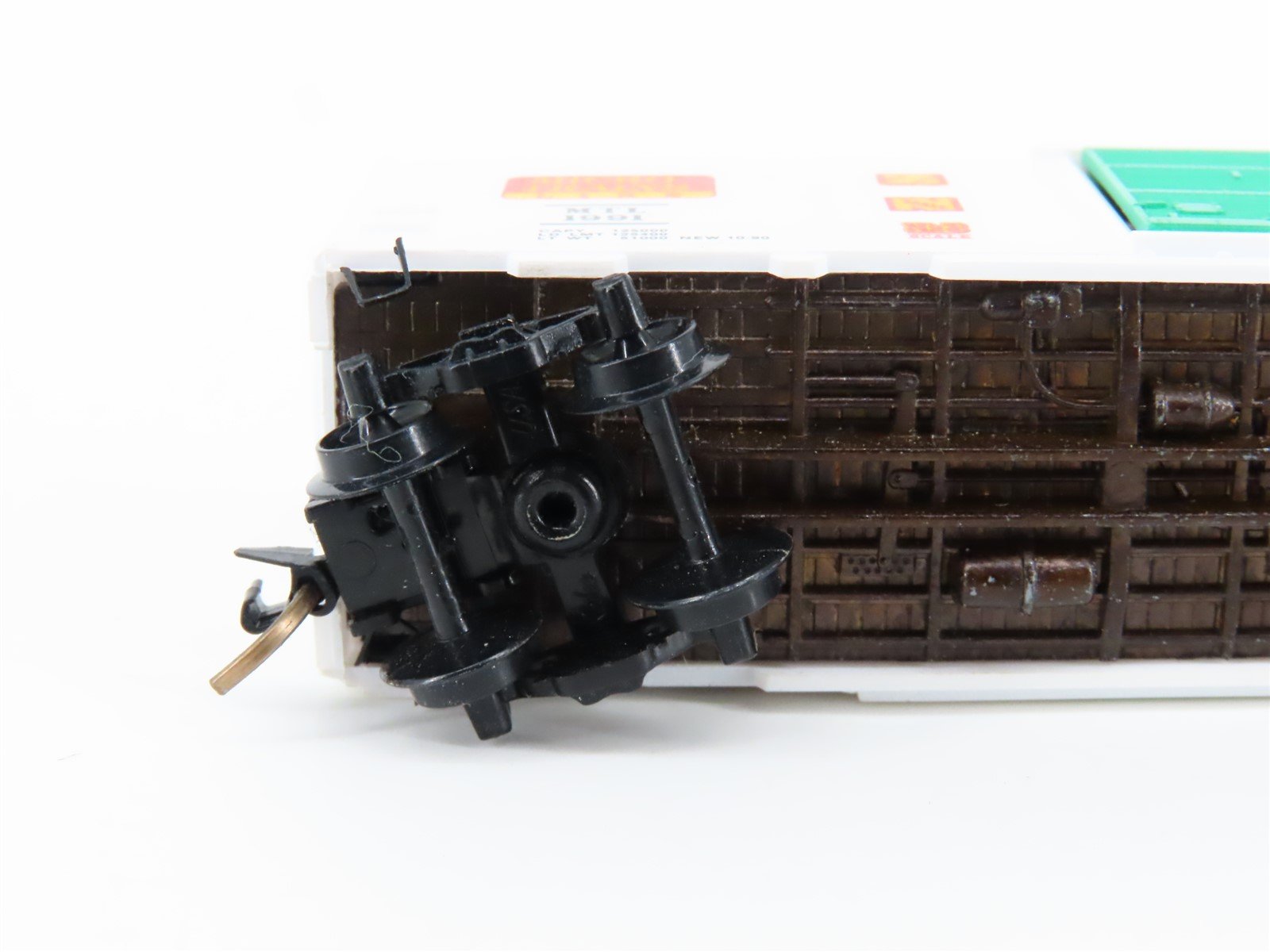 N Scale Micro-Trains MTL Magne-Matic Single Door 40' Box Car #1991