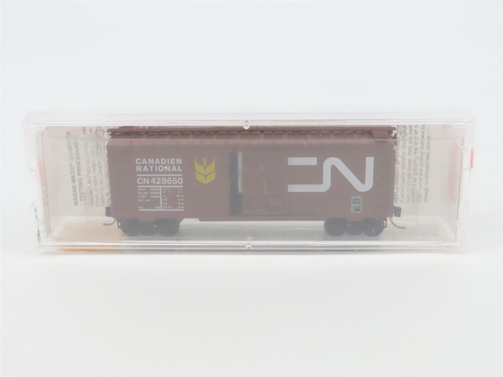 N Micro-Trains MTL 20550 CN Canadian National 40' Single Door Boxcar #428650