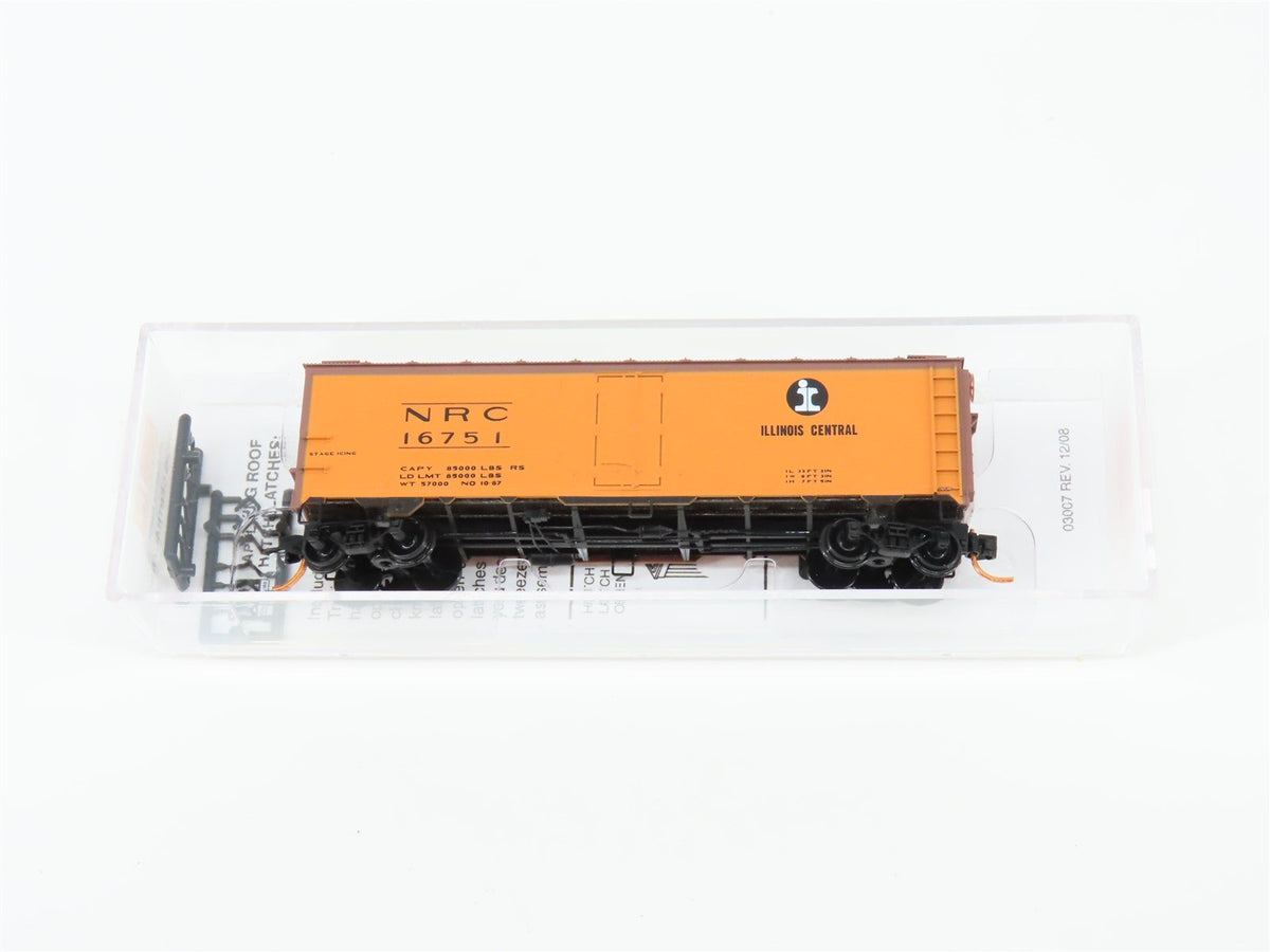 N Scale Micro-Trains MTL 05900546 NRC Illinois Central 40&#39; Steel Reefer #16751