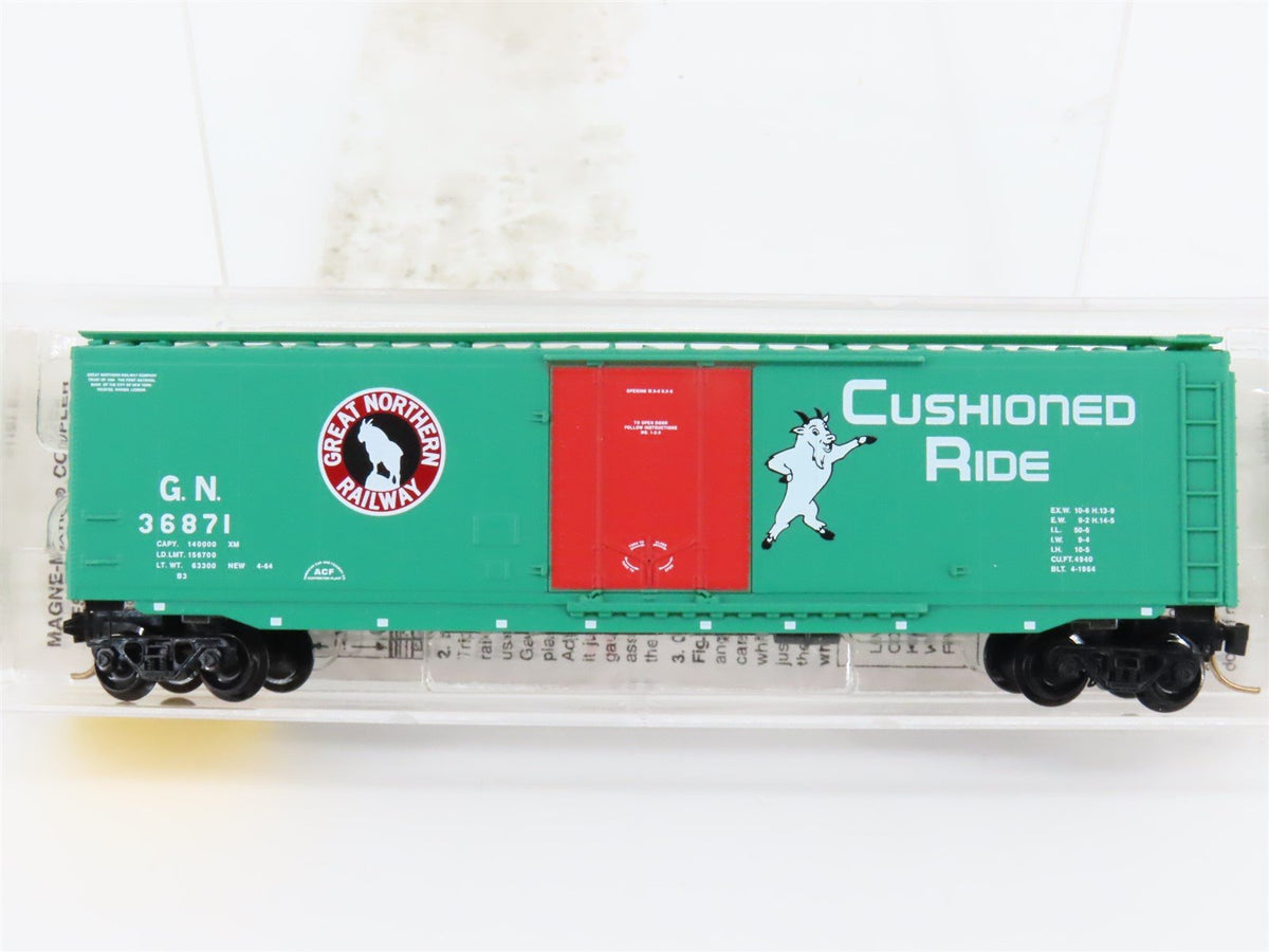 N Scale Micro-Trains MTL 32340 GN Great Northern 50&#39; Single Door Box Car #36871