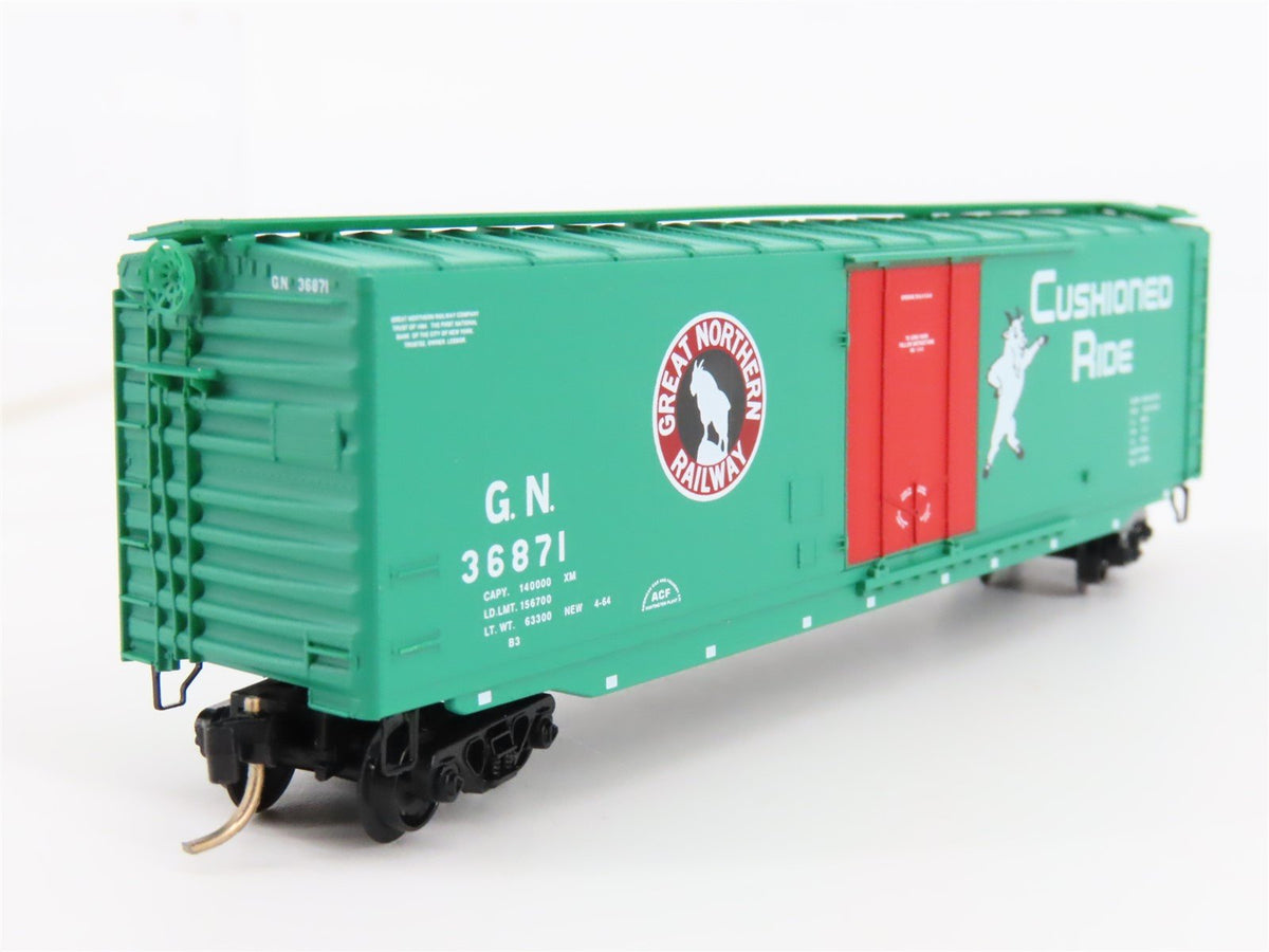 N Scale Micro-Trains MTL 32340 GN Great Northern 50&#39; Single Door Box Car #36871