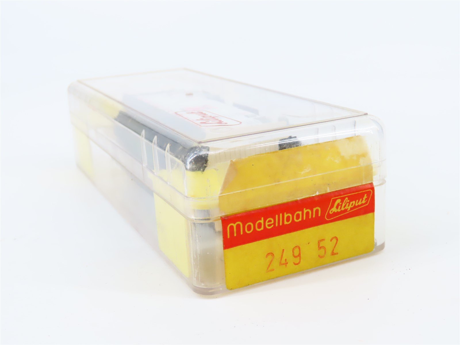 HO Scale Liliput 24952 SBB-CFF Swiss Löwenbräu Zürich Beer Car #517002P