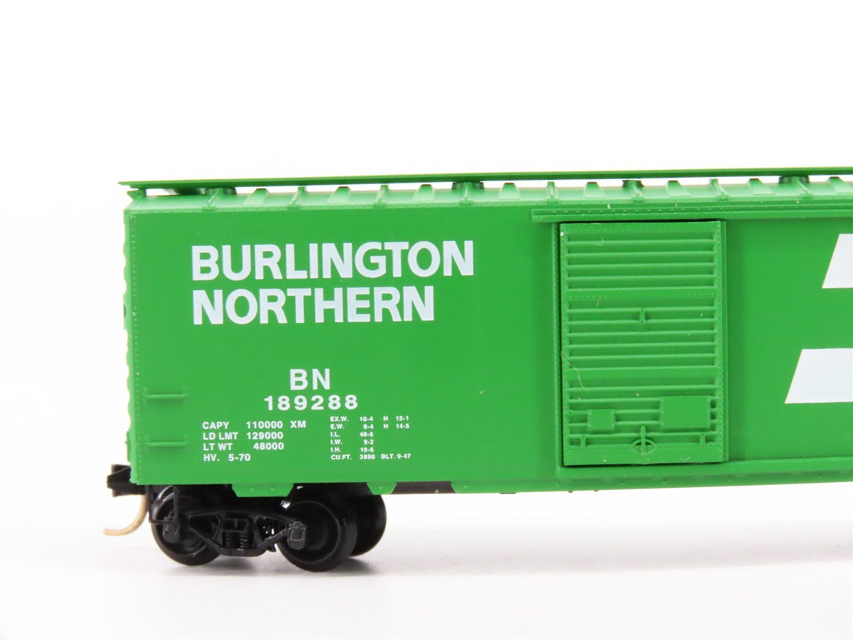 N Micro-Trains MTL 20306/2 BN Burlington Northern 40&#39; Single Door Boxcar #189288