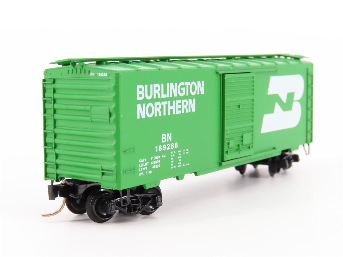 N Micro-Trains MTL 20306/2 BN Burlington Northern 40&#39; Single Door Boxcar #189288