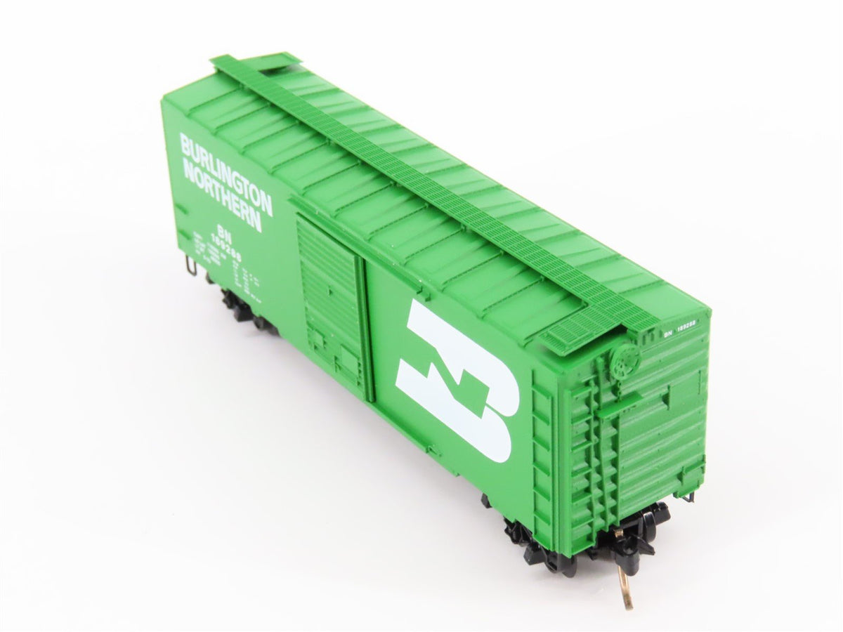 N Micro-Trains MTL 20306/2 BN Burlington Northern 40&#39; Single Door Boxcar #189288