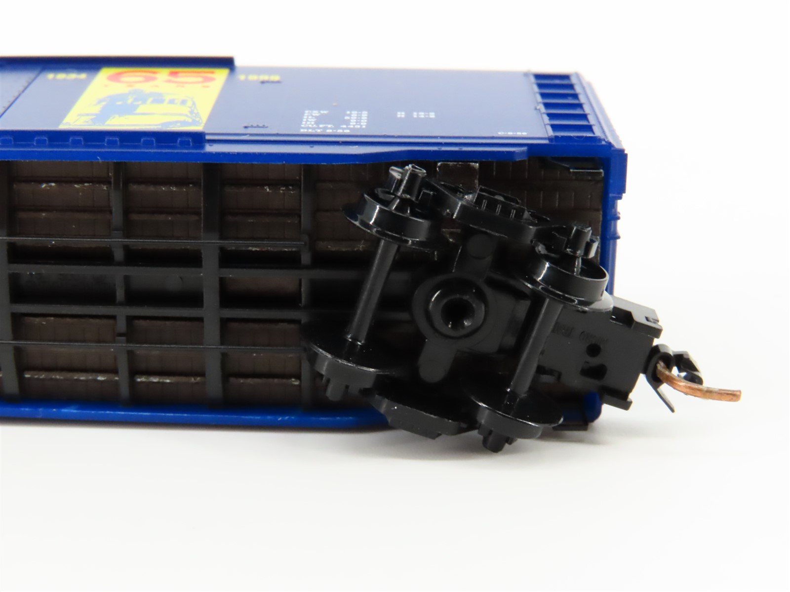 N Micro-Trains MTL 32360 MR Model Railroader 65 Yrs 50' Plug Door Boxcar #346599