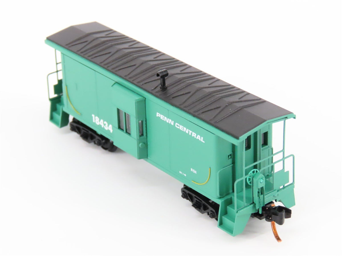 N Scale Micro-Trains MTL 13000050 PC Penn Central Bay Window Caboose #18434