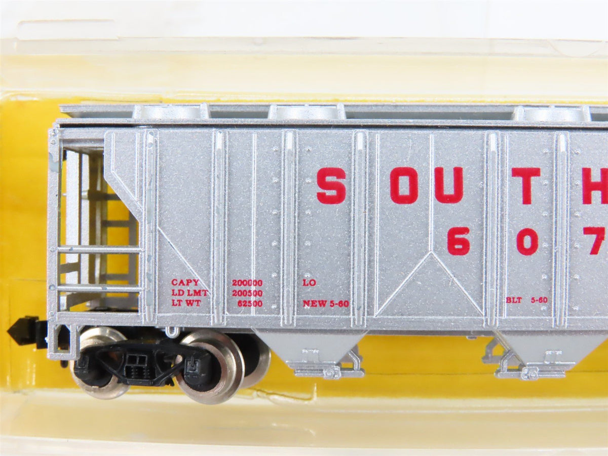 N Scale Atlas 3722 SOU Southern 3-Bay Covered Hopper #6079