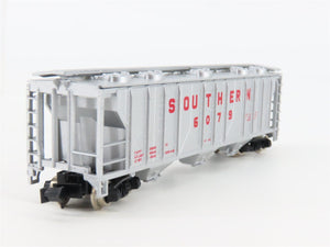 N Scale Atlas 3722 SOU Southern 3-Bay Covered Hopper #6079