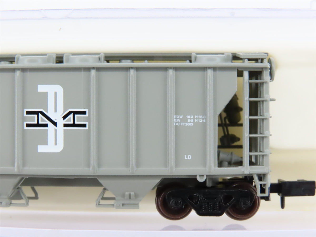 N Scale Atlas 31511 BM Boston &amp; Maine 2-Bay Covered Hopper #5520