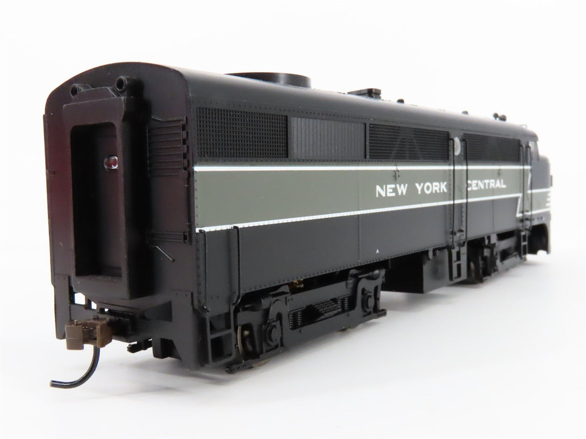 HO Scale Bachmann 64702 NYC New York Central FA2 Diesel w/ DCC &amp; Sound