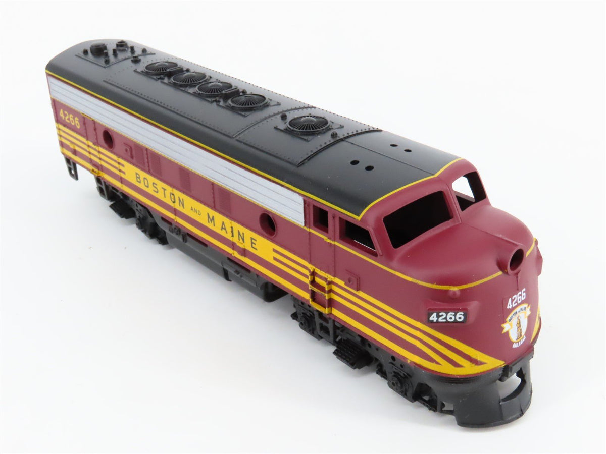 HO Scale Athearn 2209 B&amp;M Boston &amp; Maine F7 A/A Diesel Locomotive Set