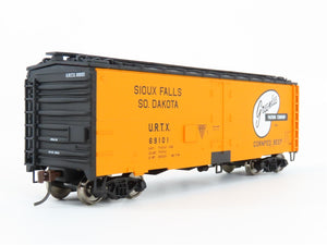 HO Scale Walthers Gold Line 932-2588 URTX Greenlee Packing Company Reefer #69101