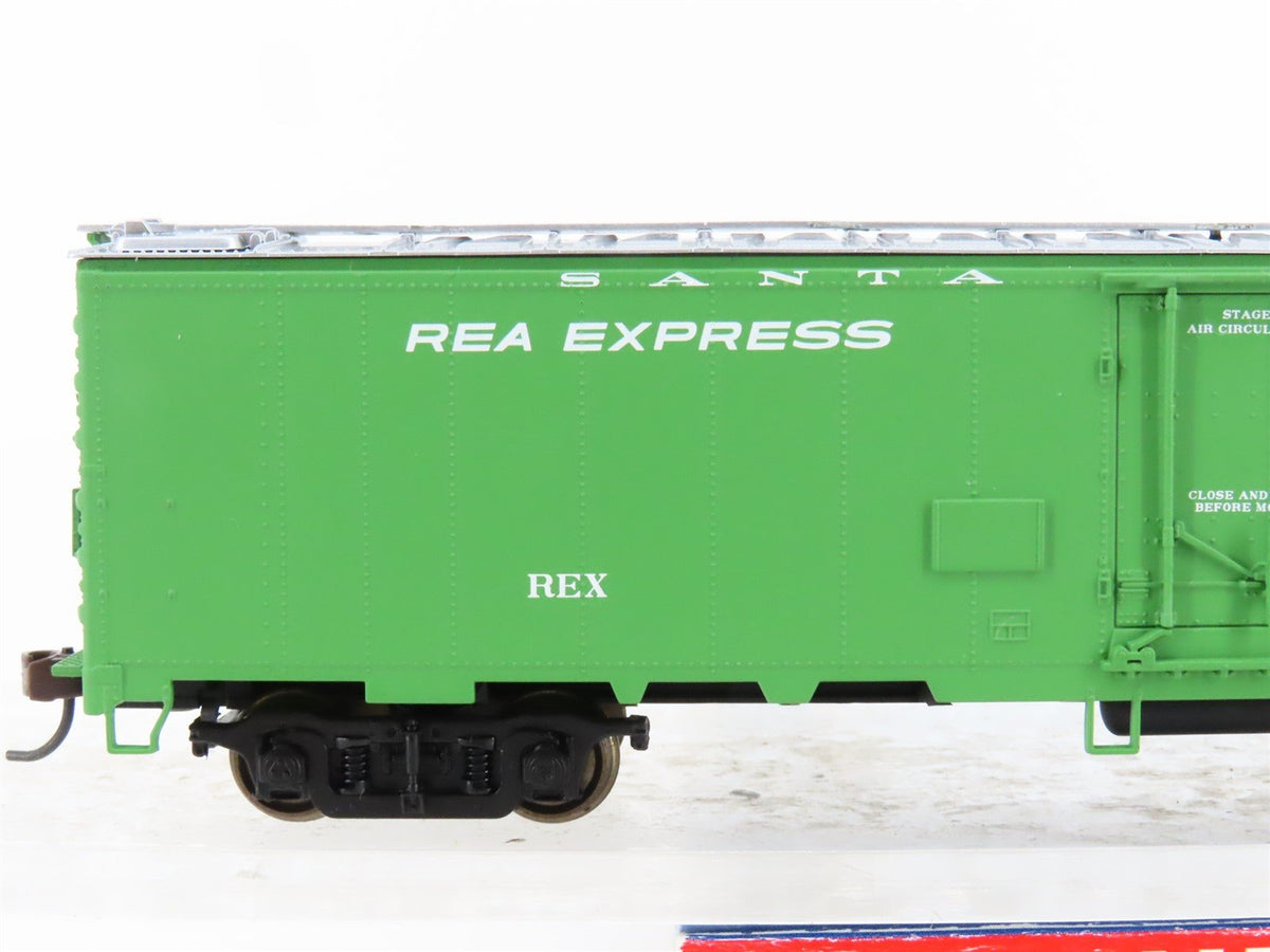 HO Scale Walthers 932-6244 REX ATSF Santa Fe 50&#39; REA Express Reefer