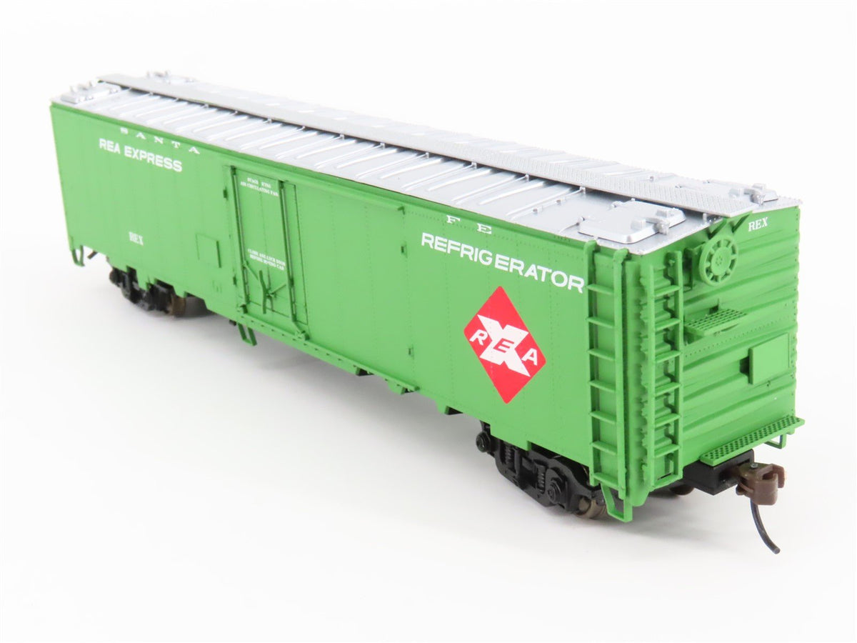 HO Scale Walthers 932-6244 REX ATSF Santa Fe 50&#39; REA Express Reefer