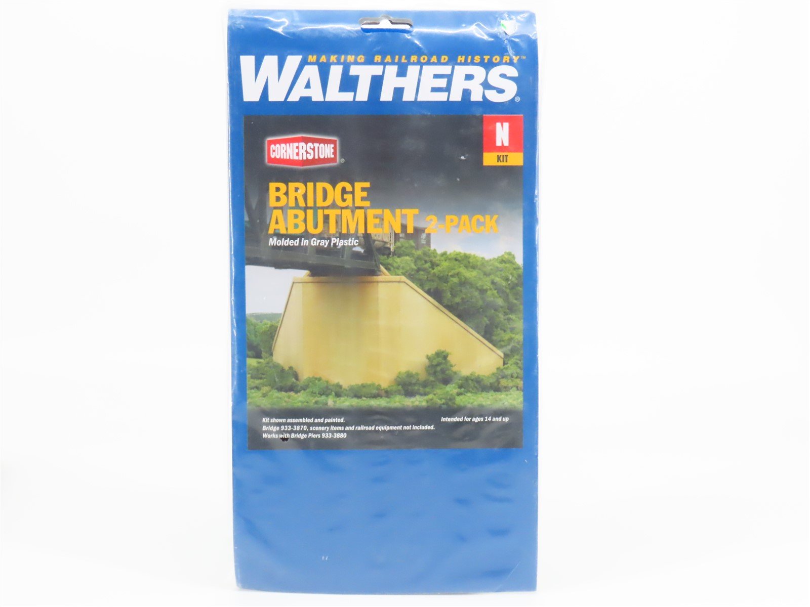 N 1/160 Scale Walthers 933-3881 Bridge Abutment 2-Pack Building Kit