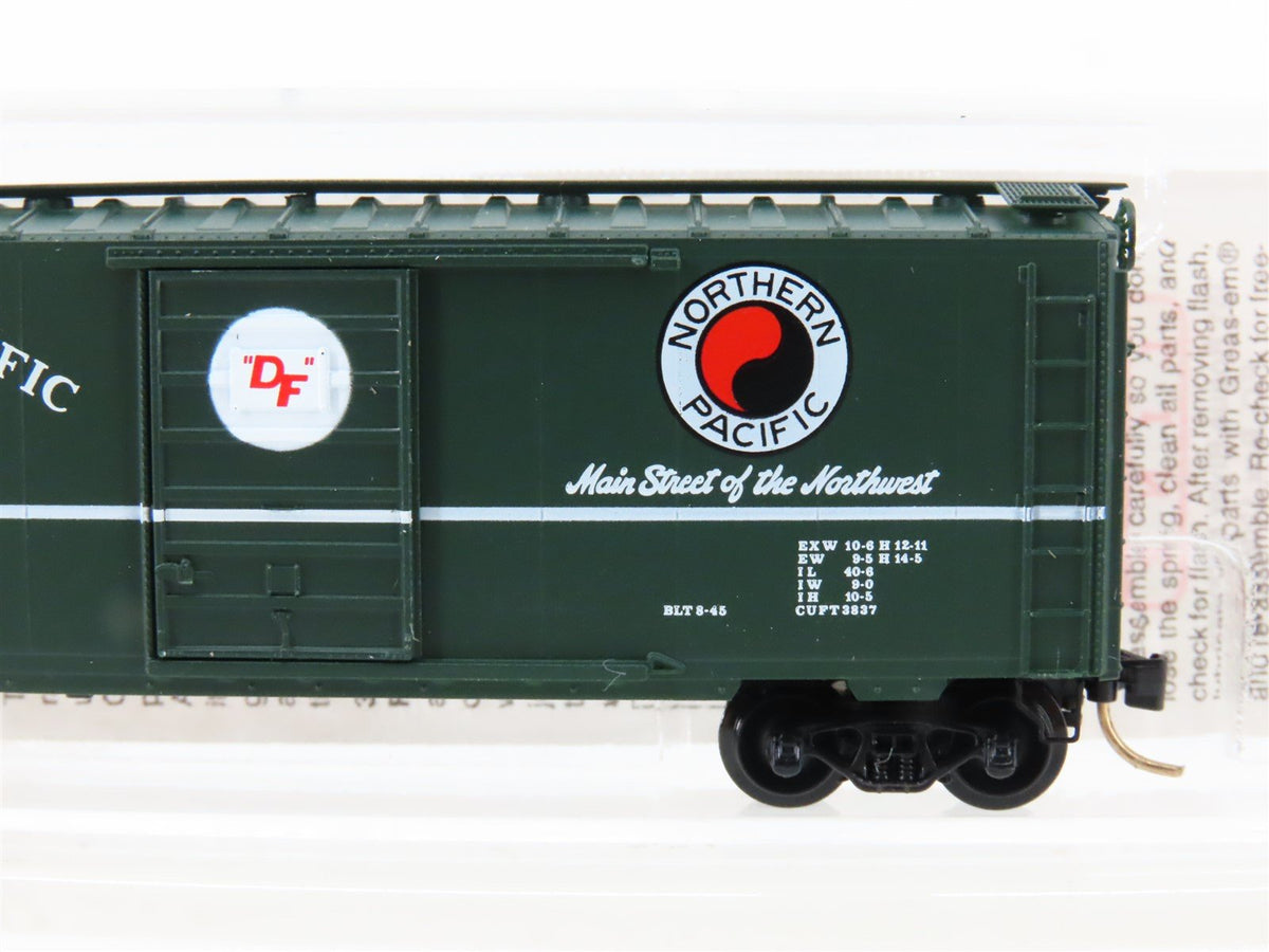 N Scale Micro-Trains MTL 20236 NP Northern Pacific 40&#39; Boxcar #1004