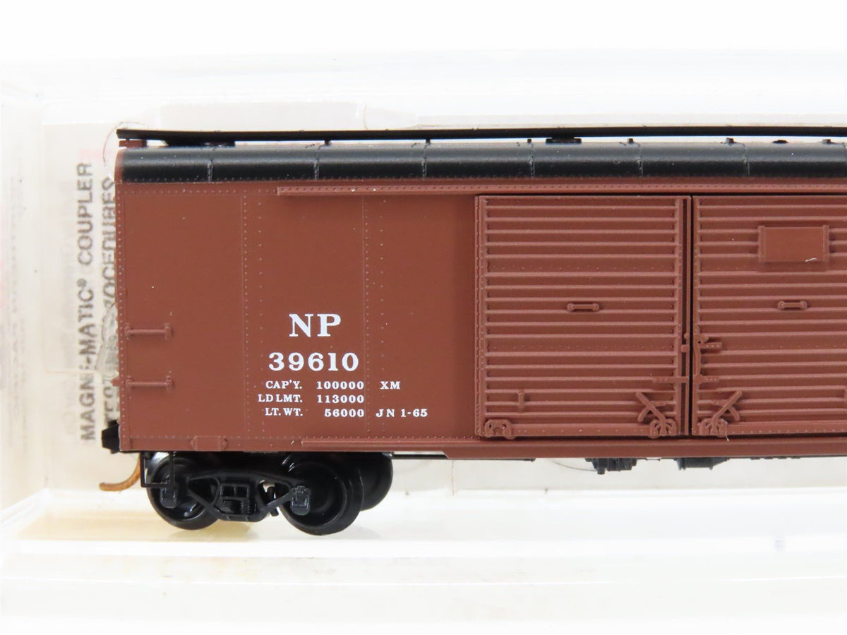 N Scale Micro-Trains MTL 79020 NP Northern Pacific 50&#39; Wagon Top Boxcar #39610