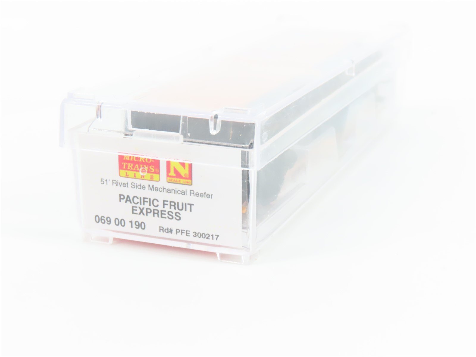 N Micro-Trains MTL 06900190 UP SP PFE Pacific Fruit Express 51' Reefer #300217