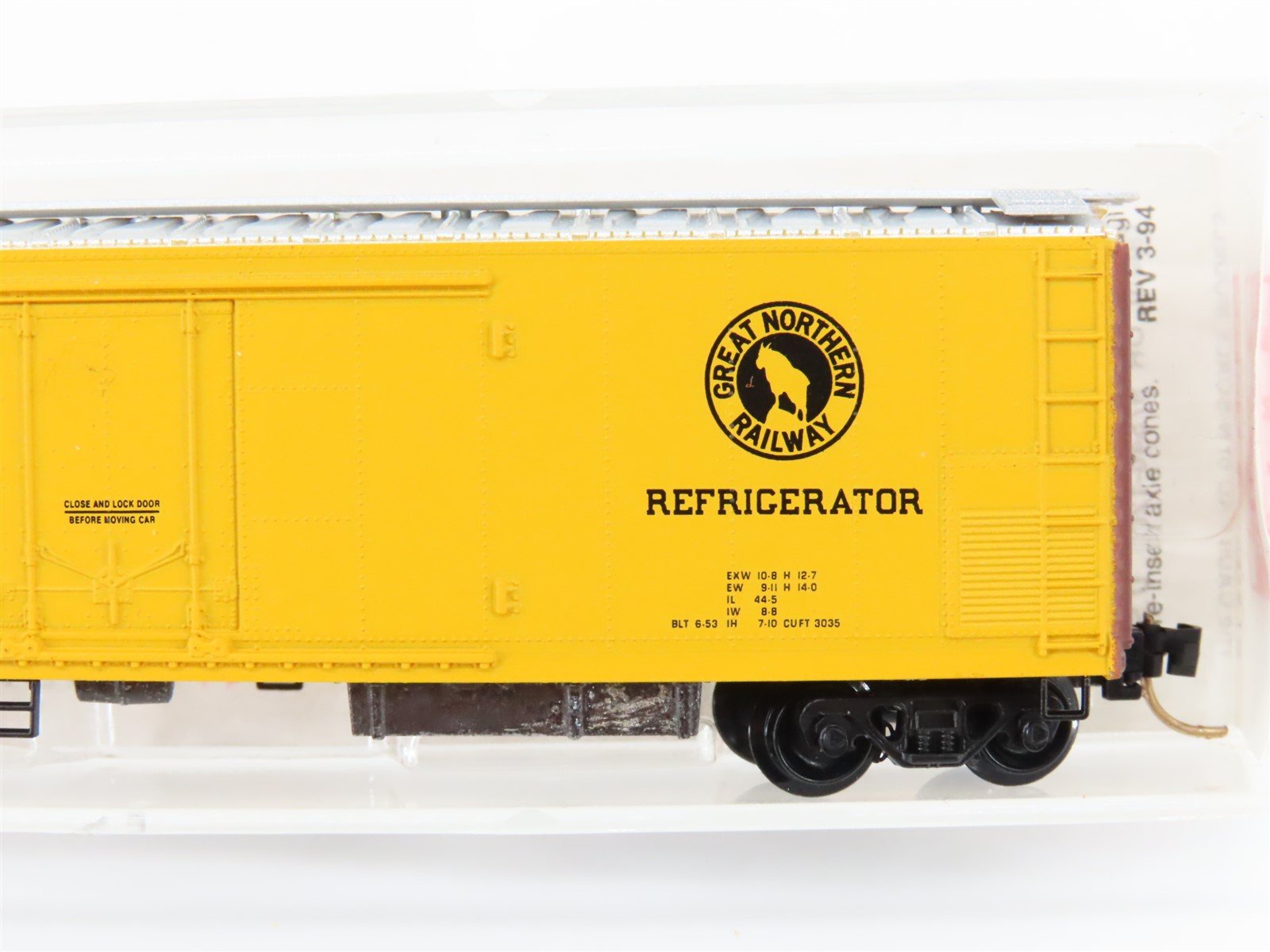 N Scale Micro-Trains MTL 69010/1 GN WFEX Western Fruit Express 51' Reefer #805