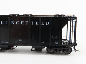 HO Scale Kadee 8310 CRR Clinchfield 2-Bay Covered Hopper #60133