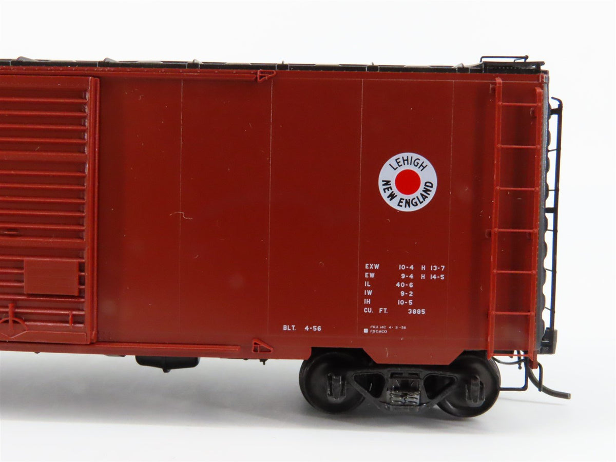 HO Scale Kadee 4502 LNE Lehigh &amp; New England 40&#39; Single Door Box Car #8927