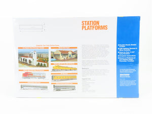 HO Walthers Cornerstone Kit 933-3391 Station Platforms w/ LED Lighting - SEALED