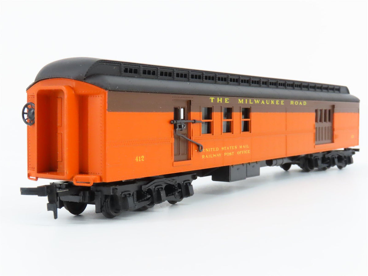 HO AHM/Rivarossi 6206-M Milw Milwaukee Road 1920 Baggage/RPO Passenger #412