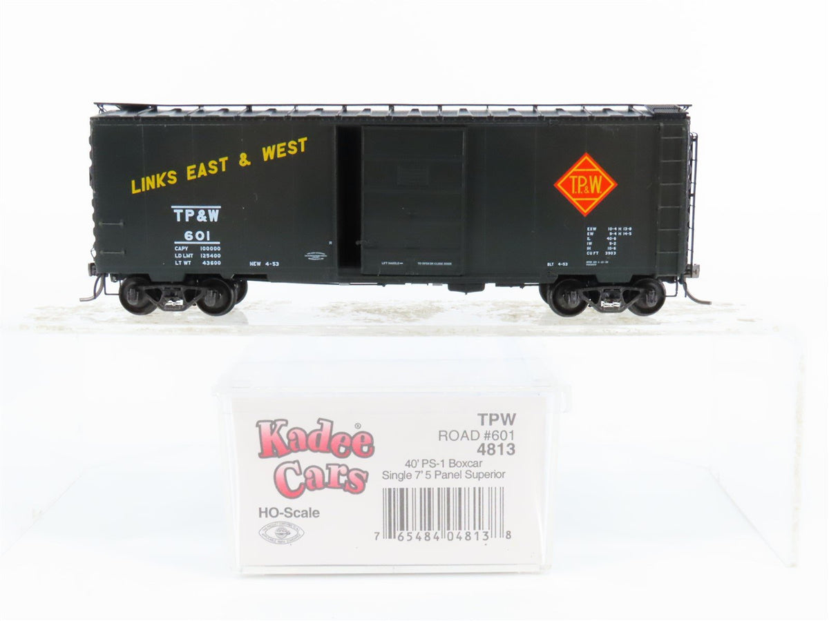 HO Kadee Cars #4813 TP&amp;W Toledo Peoria &amp; Western 40&#39; Single Door Box Car #601