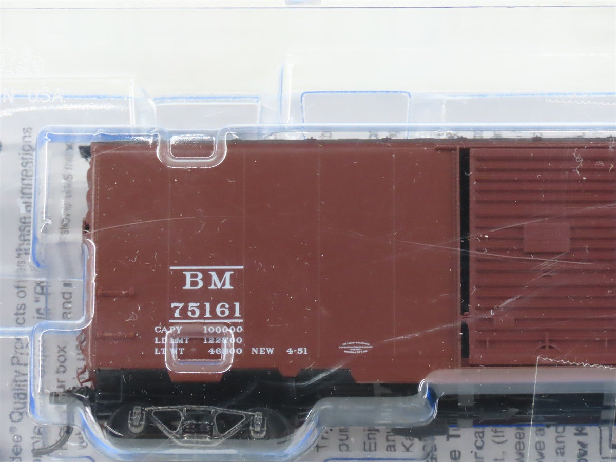 HO Scale Kadee Cars #4816 BM Boston &amp; Maine &quot;Minute Man&quot; 40&#39; Box Car #75161