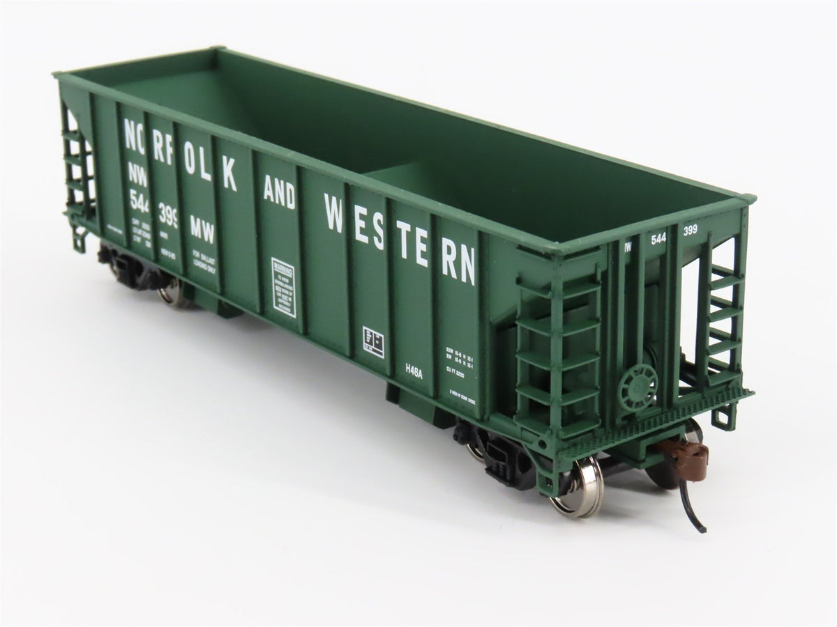 HO Walthers Gold 932-34236 N&amp;W Norfolk &amp; Western 2-Bay Ballast Hoppers 3-Pack