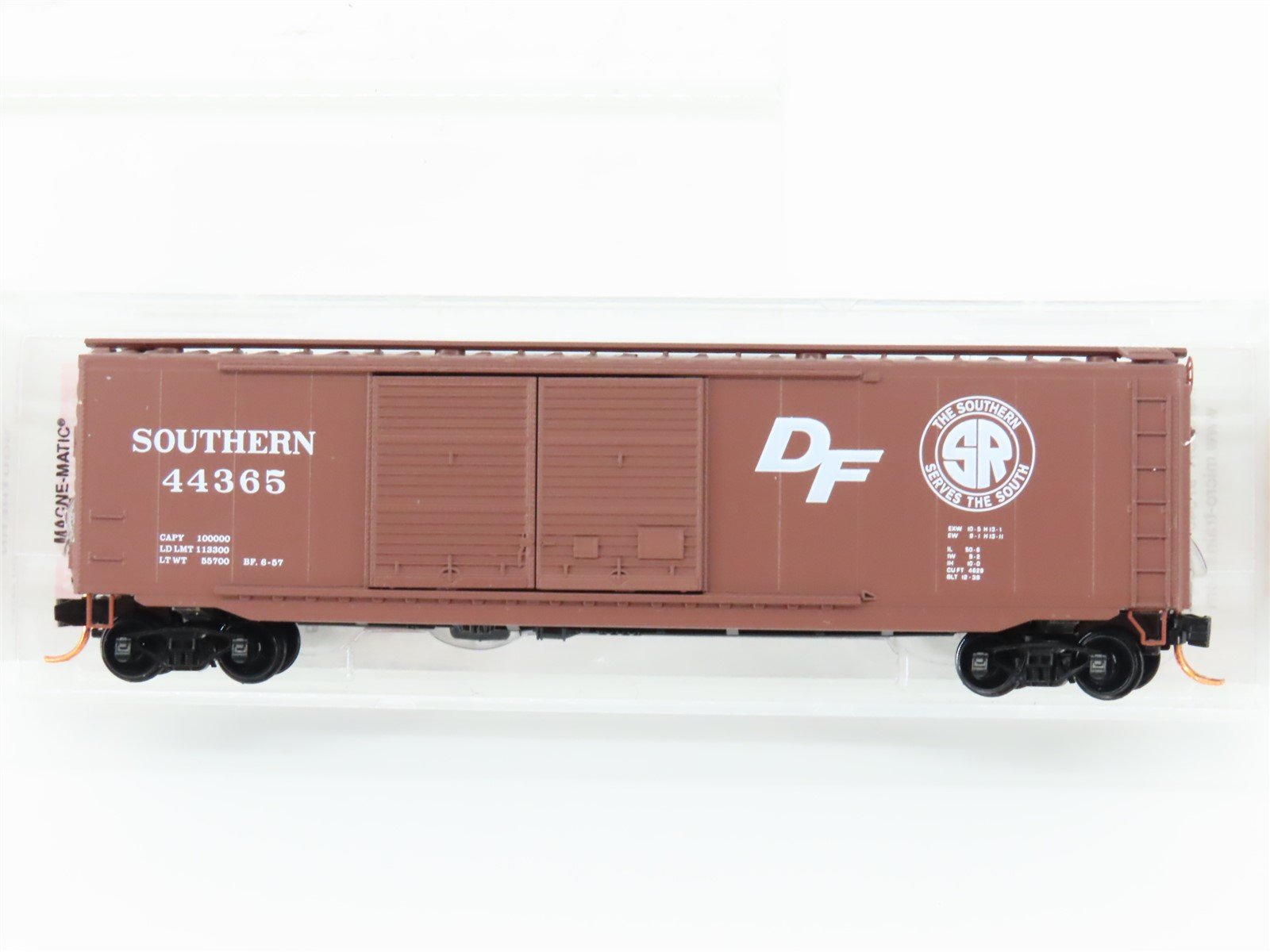 N Scale Micro-Trains MTL 03400360 Southern 50' Standard Boxcar #44365 w/Load