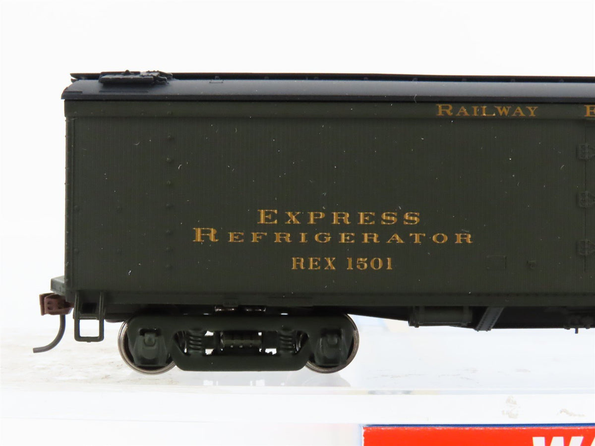 HO Walthers 932-5493 REX / REA Railway Express Agency GACX 50&#39; Wood Reefer #1501