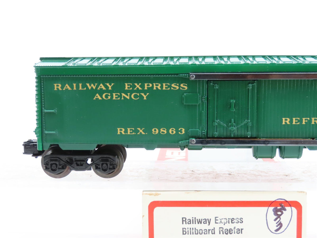 O Gauge 3-Rail Lionel 6-9863 REX Railway Express Billboard Reefer #9863