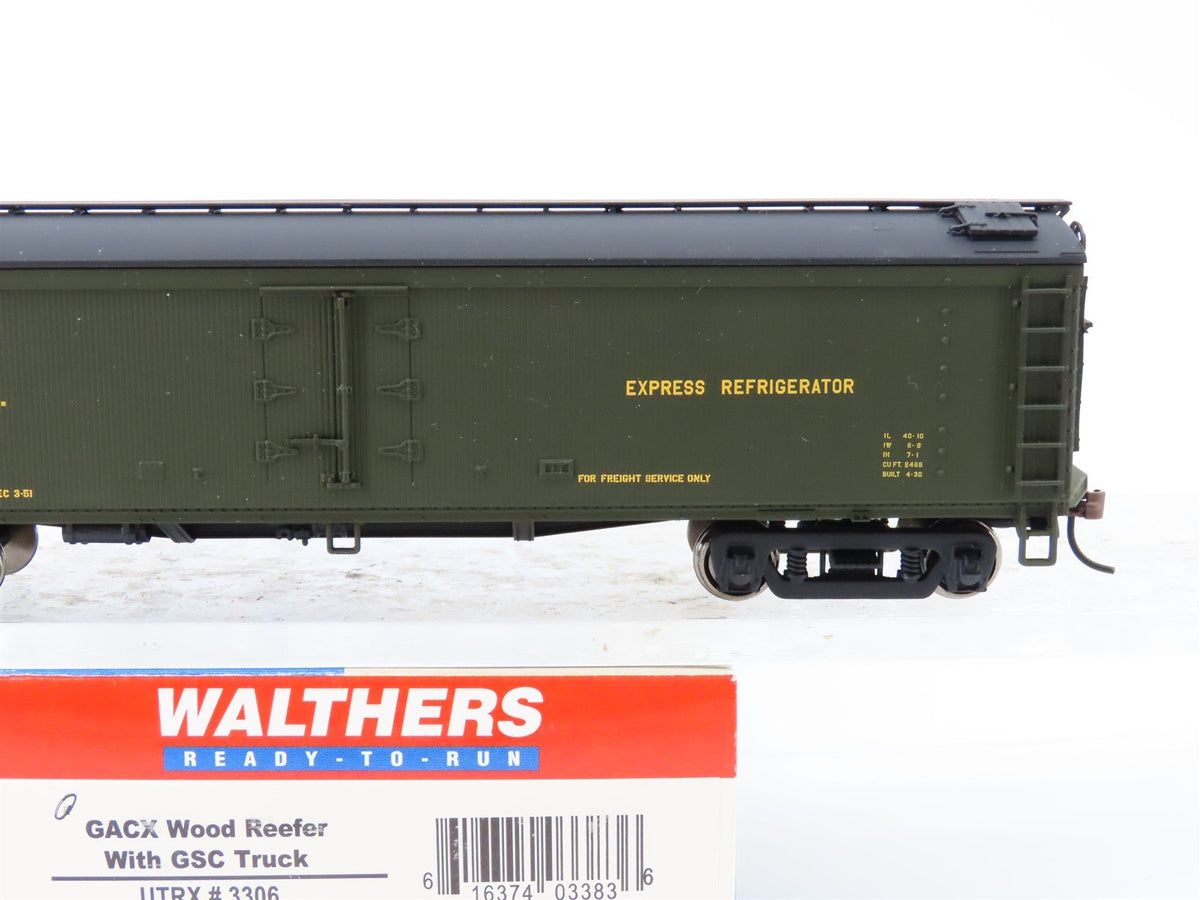 HO Scale Walthers 932-5483 URTX Express Refrigerator GACX 50&#39; Wood Reefer #3306