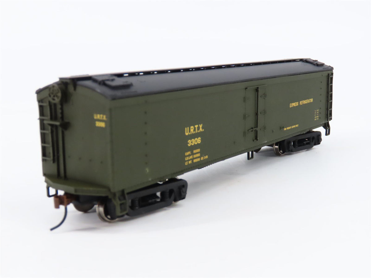 HO Scale Walthers 932-5483 URTX Express Refrigerator GACX 50&#39; Wood Reefer #3306