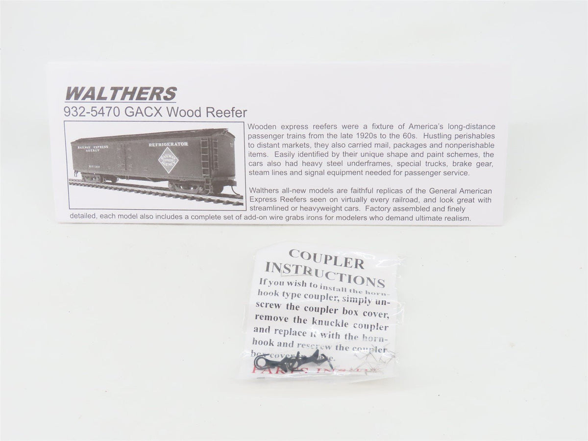 HO Scale Walthers 932-5483 URTX Express Refrigerator GACX 50&#39; Wood Reefer #3306