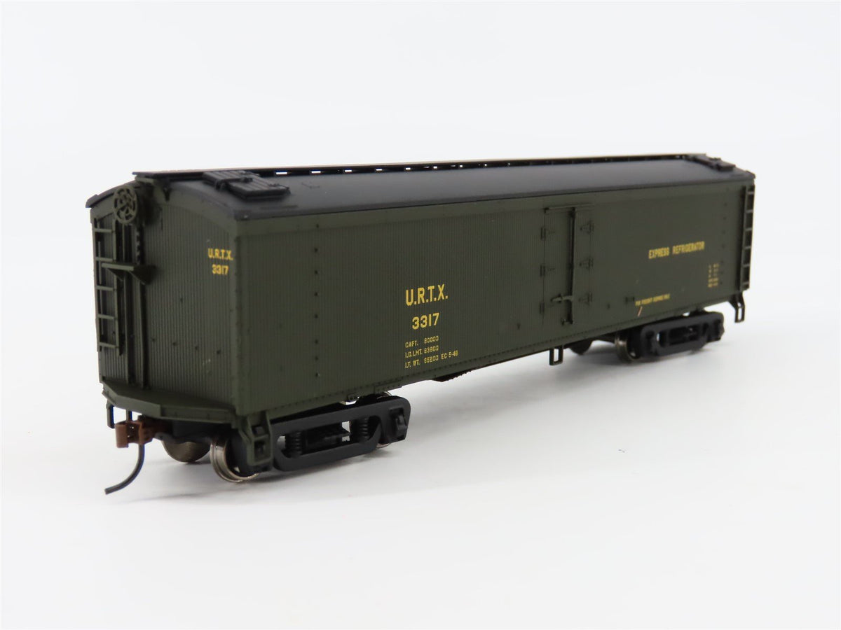 HO Scale Walthers 932-5495 URTX Express Refrigerator GACX 50&#39; Wood Reefer #3317