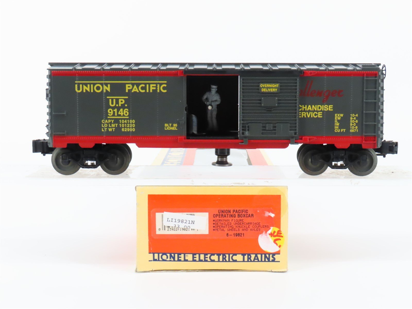 O Gauge 3-Rail Lionel 6-19821 UP Union Pacific Operating Box Car #9146