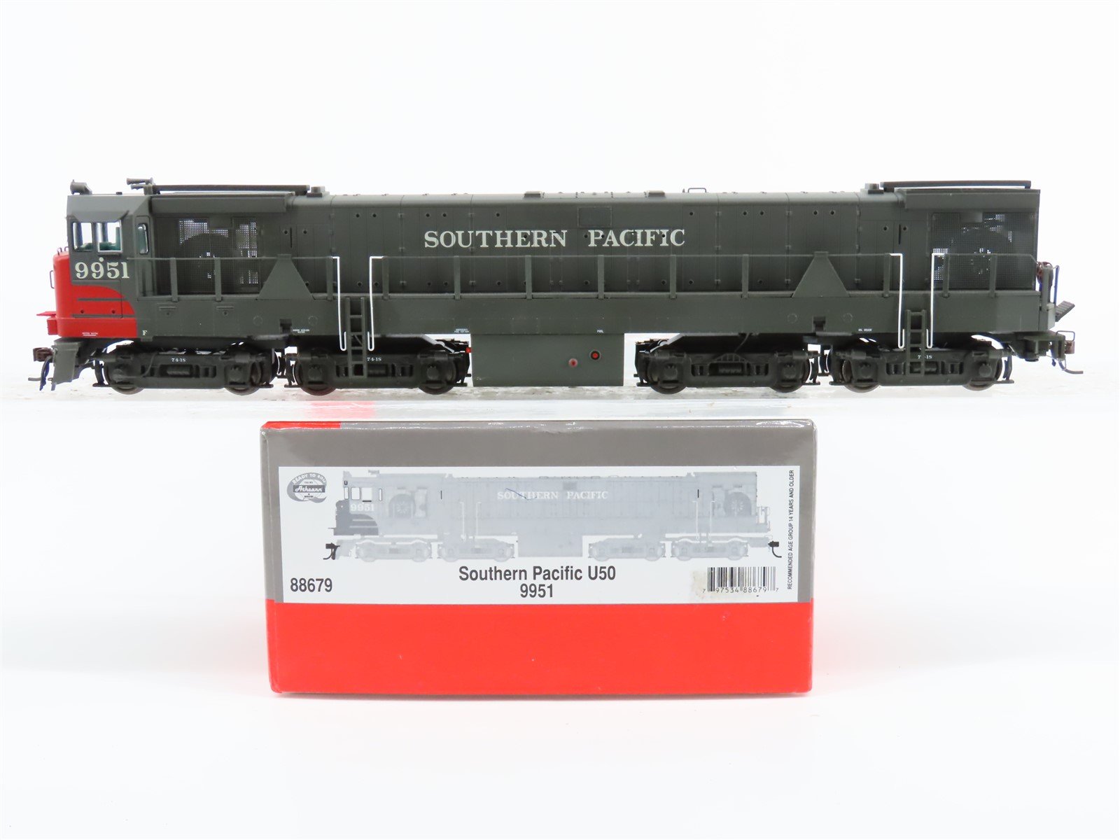 HO Scale Athearn 88679 SP Southern Pacific U50 Diesel Locomotive #9951