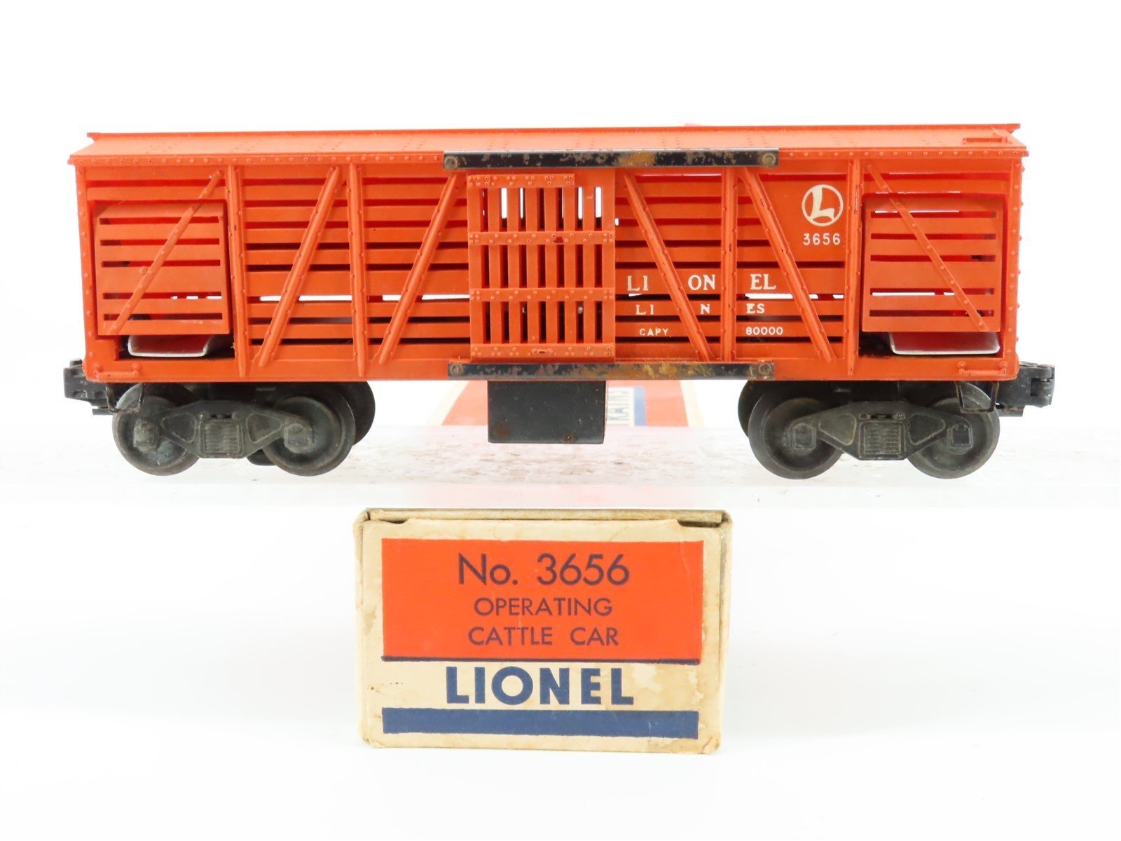 O Gauge 3-Rail Lionel 3656 Lionel Lines Operating Cattle Car #3656