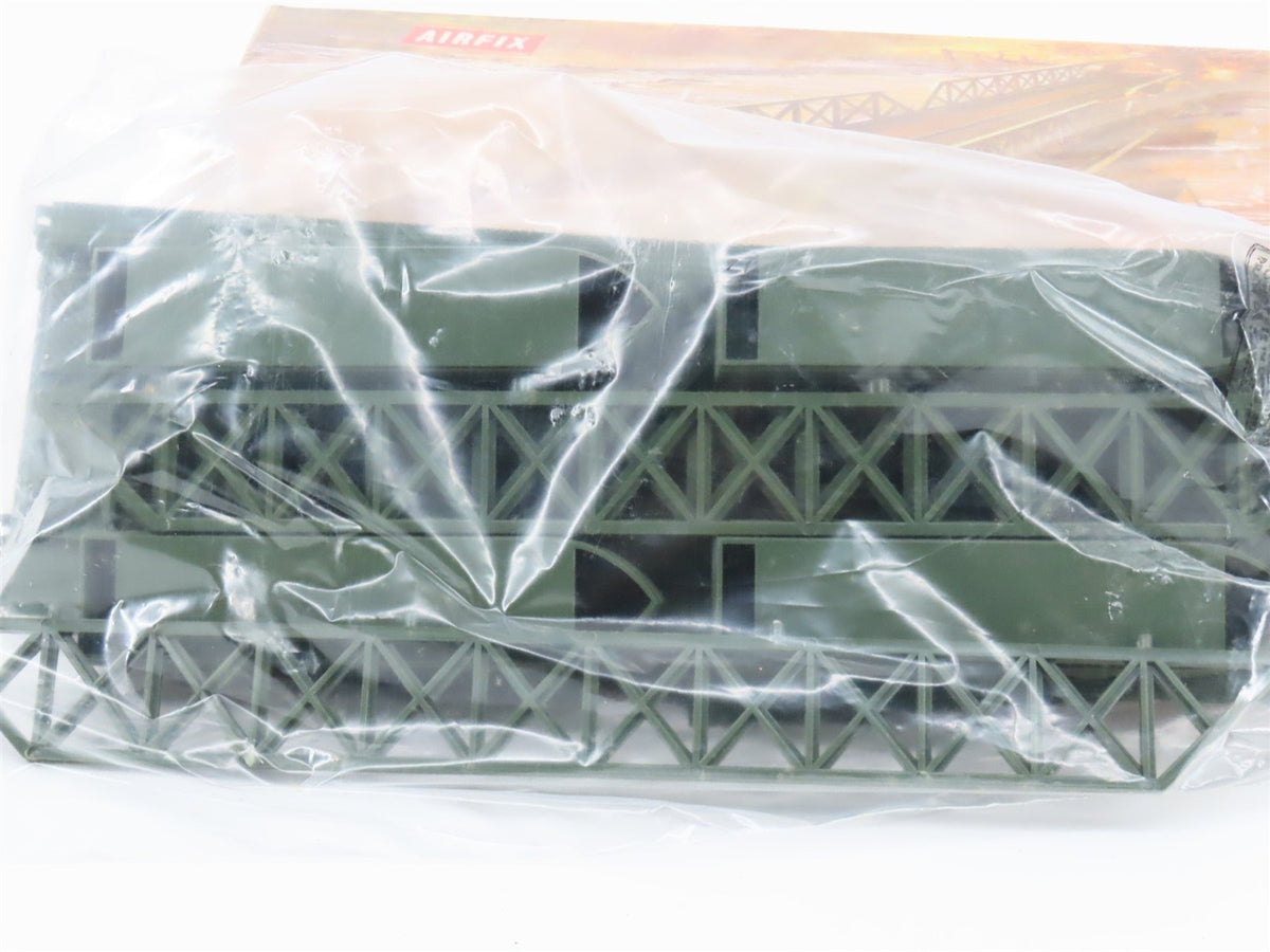 HO / OO Scale Airfix Kit 1708 Snap Together Pontoon Bridge