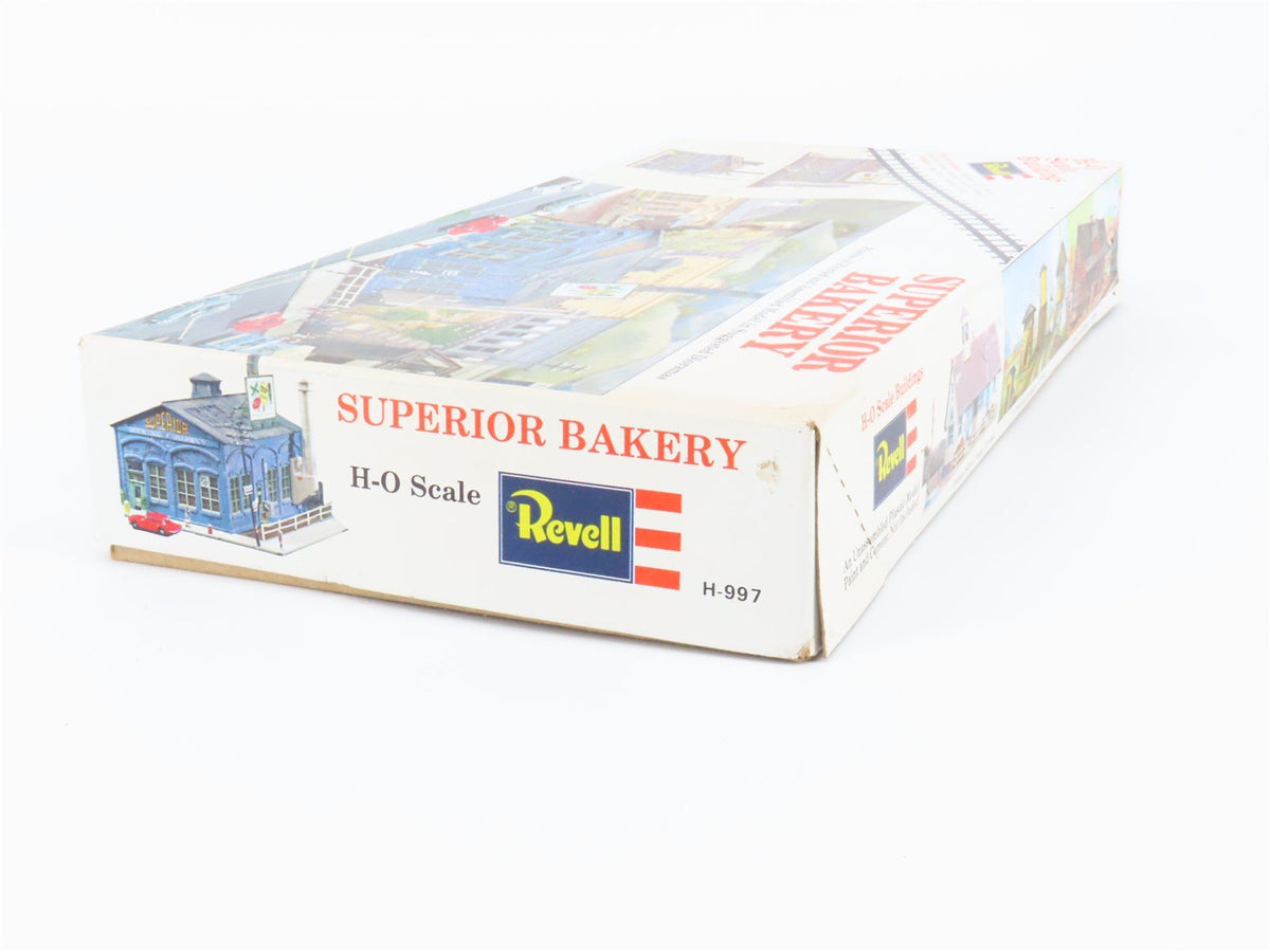 HO Scale Revell Kit H-997 Superior Baking Company