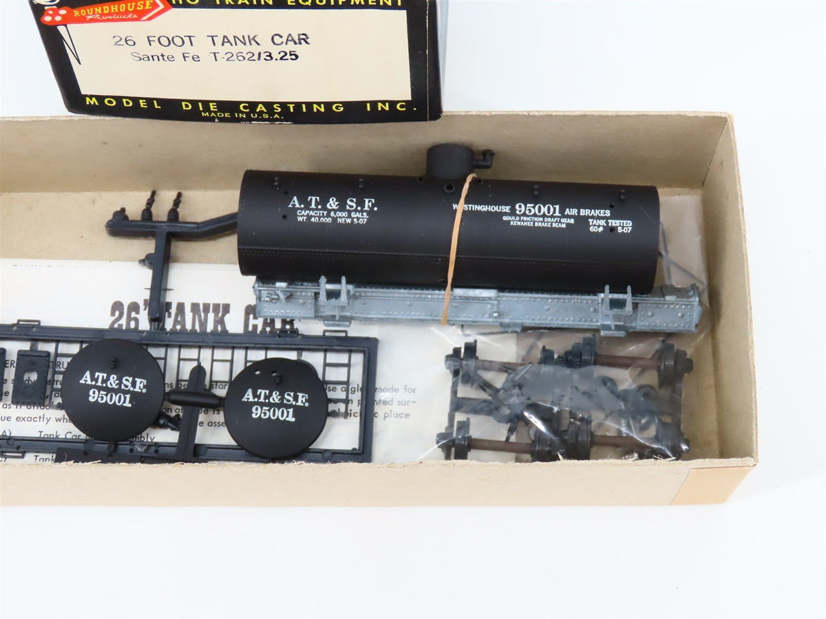 HO Scale Roundhouse Kit #T-262 ATSF Santa Fe 26&#39; Single Dome Tank Car #95001