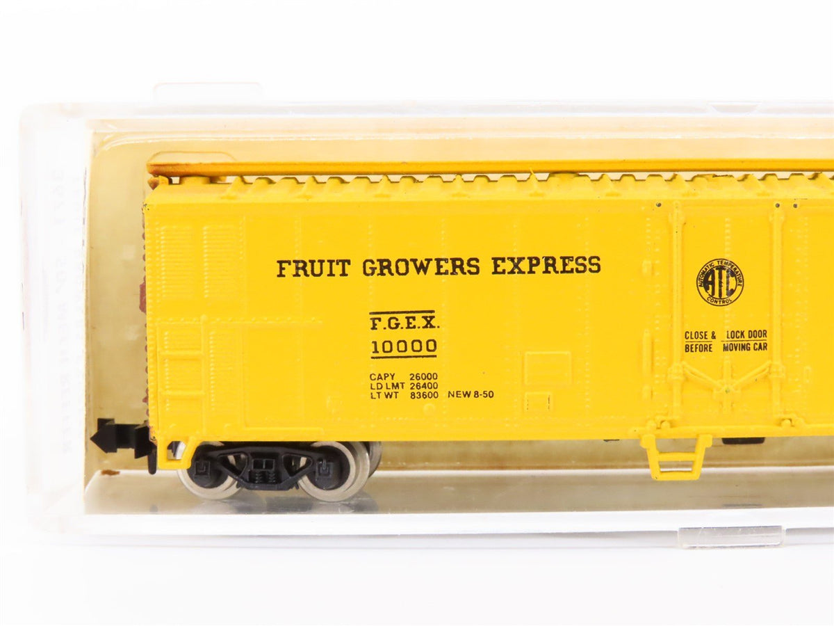 N Scale Atlas 3671 FGEX Fruit Growers Express 50&#39; Mech Reefer #10000